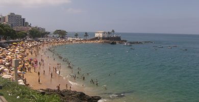 Praia do Porto da Barra em Salvador